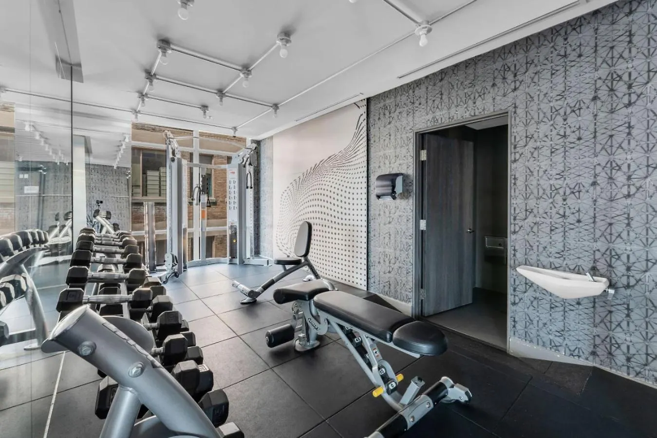 Cn Tower View 2 Bed Home Near Rogers Centre, Scotiabank, Mtcc Toronto Casa de Férias